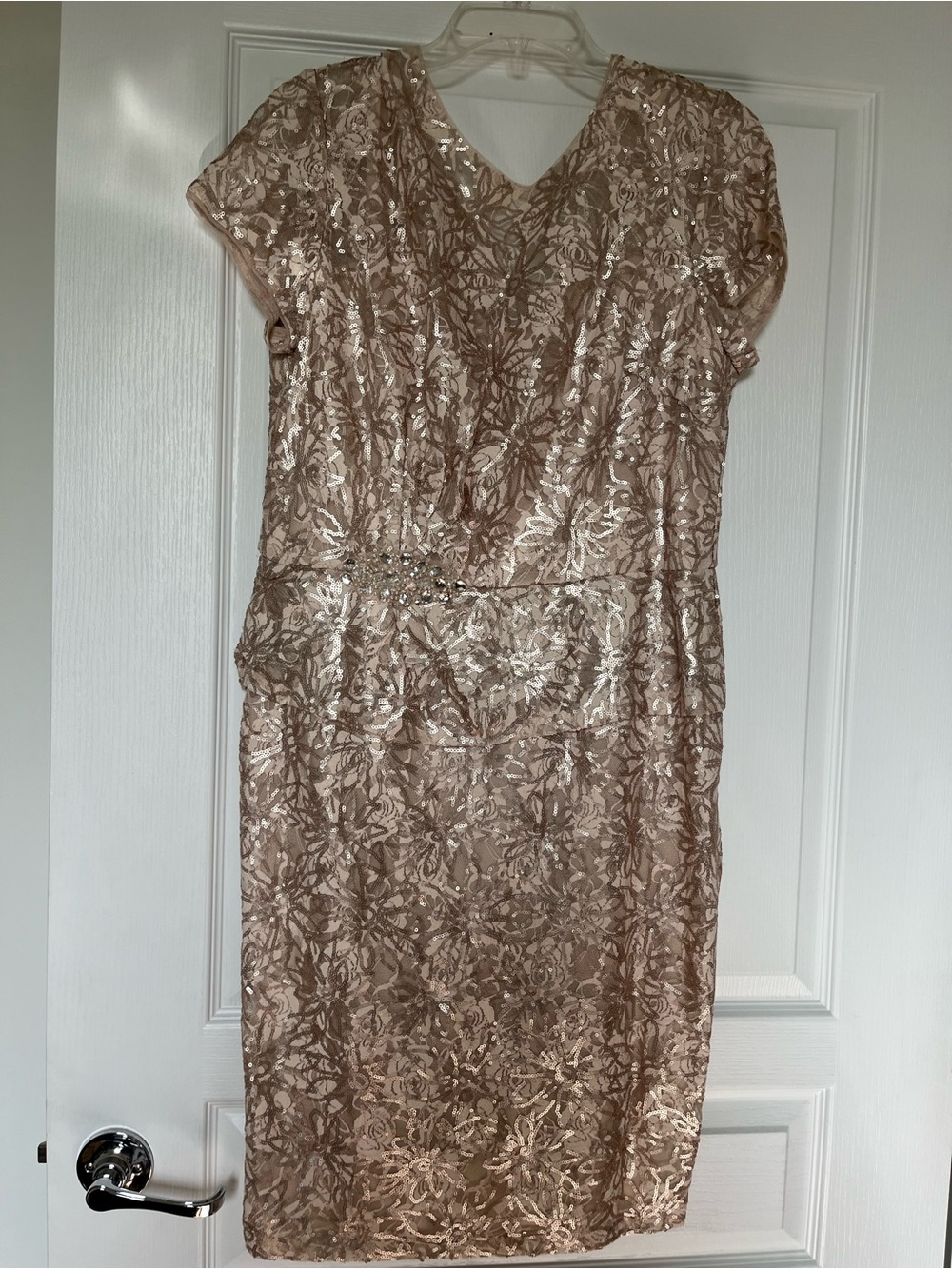 Rose Gold Sequin Lace Midi Dress with V-Neck and Embellished Waist
